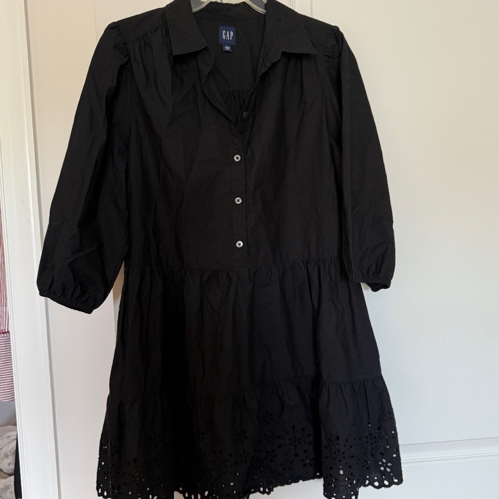 GAP black dress
